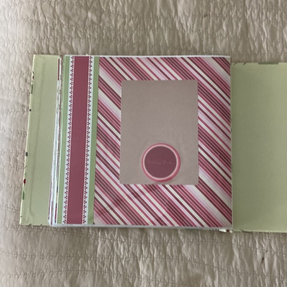 BRAND NEW: Blank S.E.I. ( similar to Creative Memories) Christmas Scrapbook - Picture 12 of 16